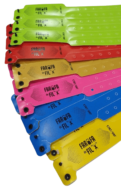 Pulseira PVC Wide com Botão
