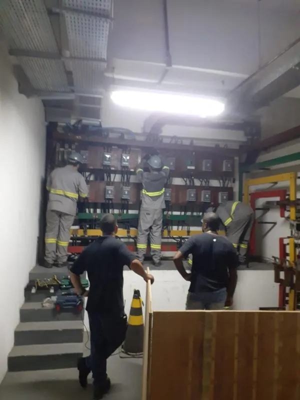 Balanceamento de cargas elétricas
