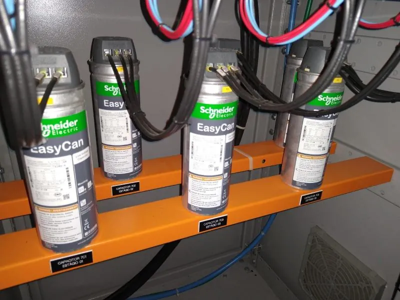 Banco de capacitores para economizar energia