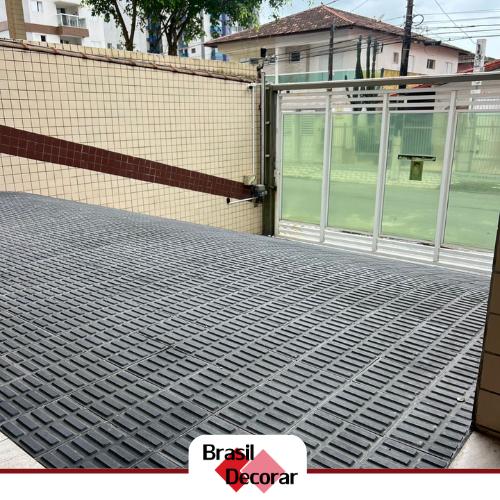 Imagem ilustrativa de Piso antiderrapante