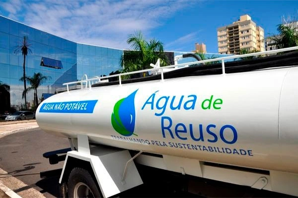 Minas regulamenta norma e passa a ser o 3° Estado no país a fazer reuso de água não potável Minas regulamenta norma e passa a ser o 3° Estado no país a fazer reuso de água não potável
