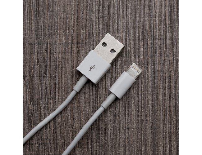 Cabo De Dados Lightning
