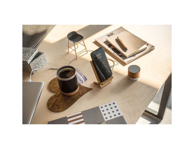 Lange. Carregador Wireless Super Rápido E Suporte Em Bambu Para Smartphone 10 W